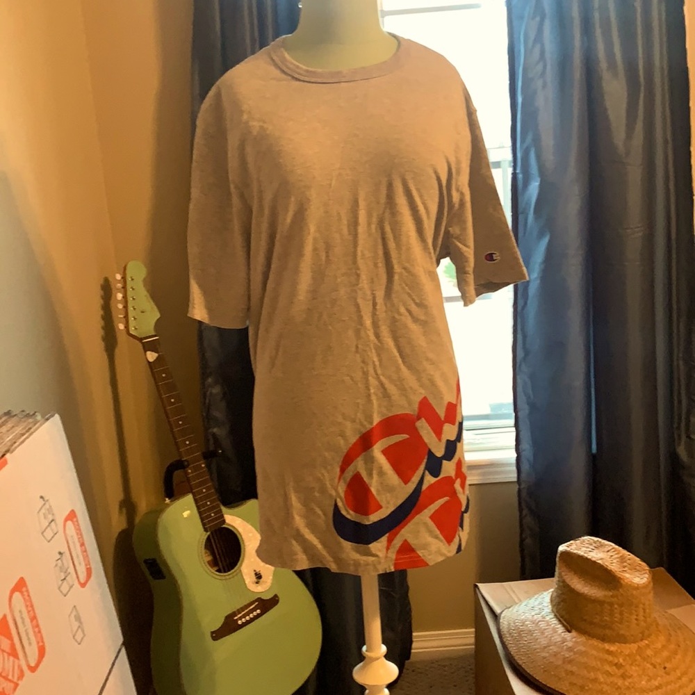 Grey champion t shirt